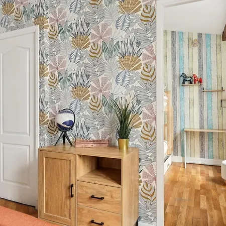 Apartament Calme Et Atypique Champs-elysees, Parc Monceau Paryż