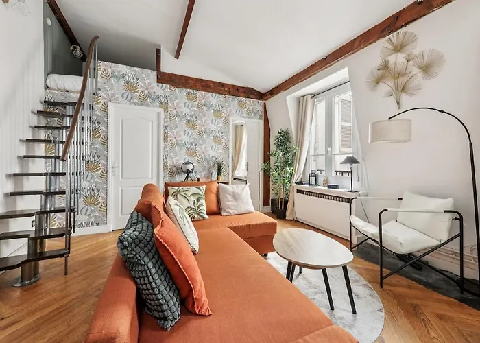 Calme Et Atypique Champs-elysees, Parc Monceau Apartment *